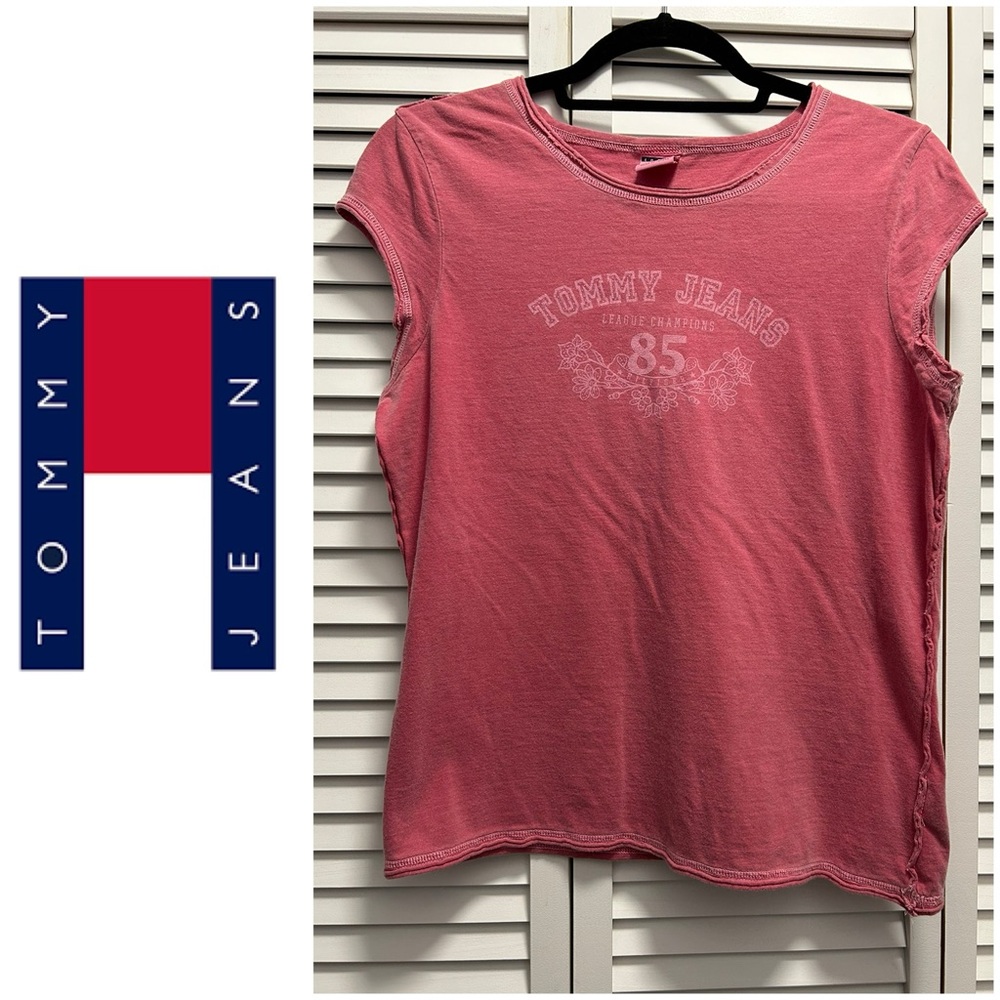 EUC Tommy Jeans Vintage Tee